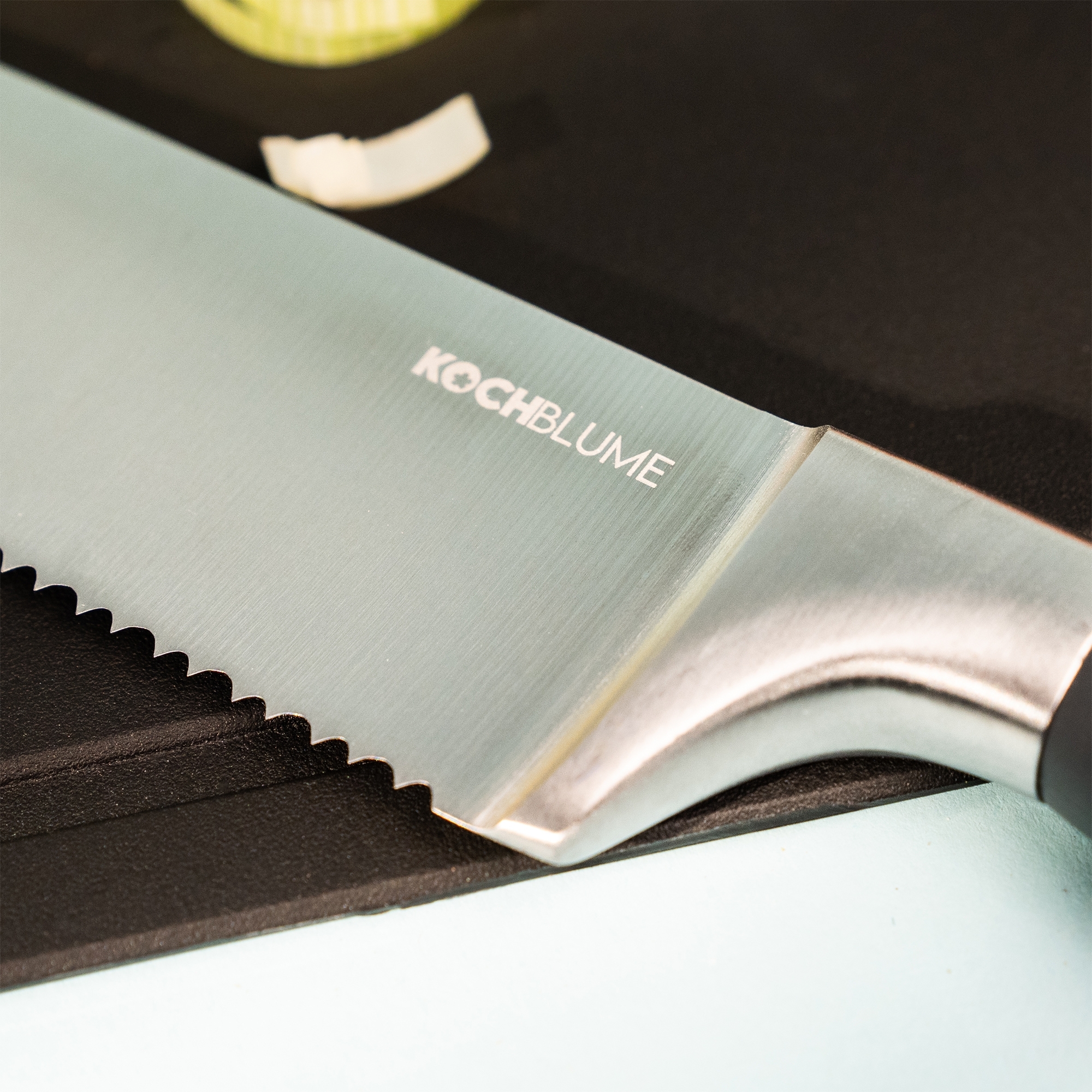Kochblume - Chef's knife with serrated edge, red